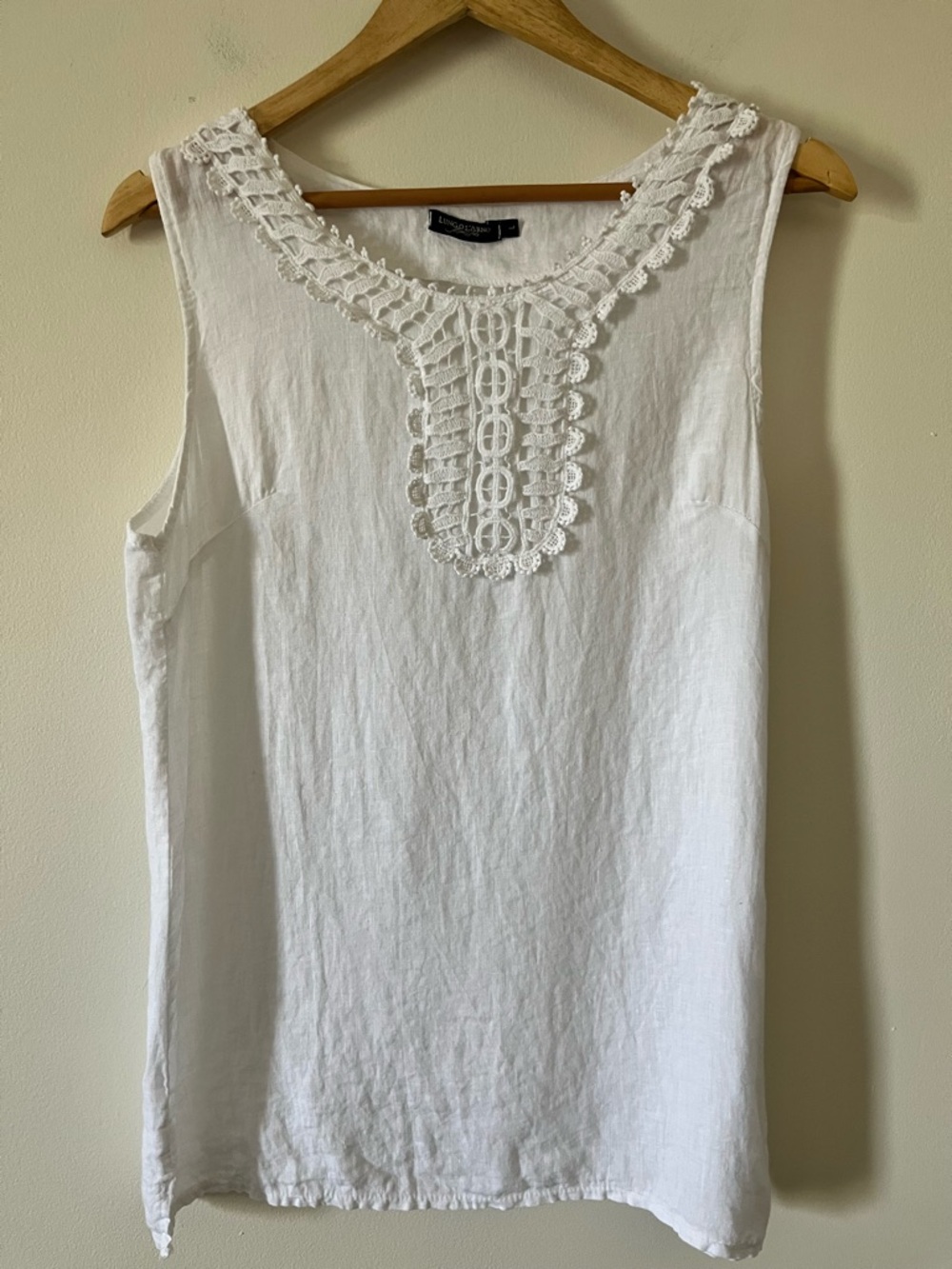 Lungo L’arno Sleeveless White Linen Tank Crochet Detail Coastal Capsule, Clean